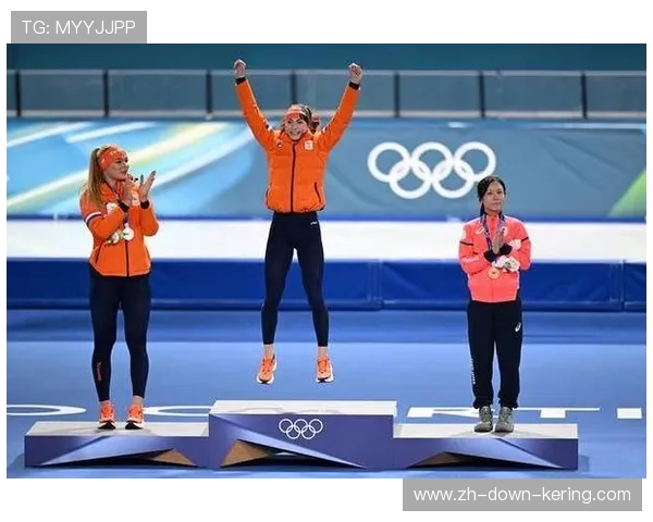 米兰冬奥会速度滑冰女子500米决赛：荷兰名将费姆克·科克36秒49破奥运纪录夺金